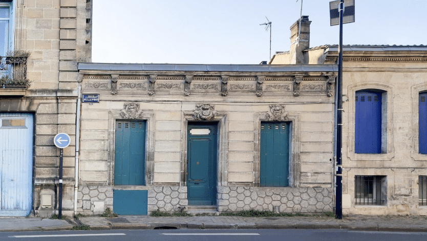 échoppe bordelaise dans les rues de bordeaux
